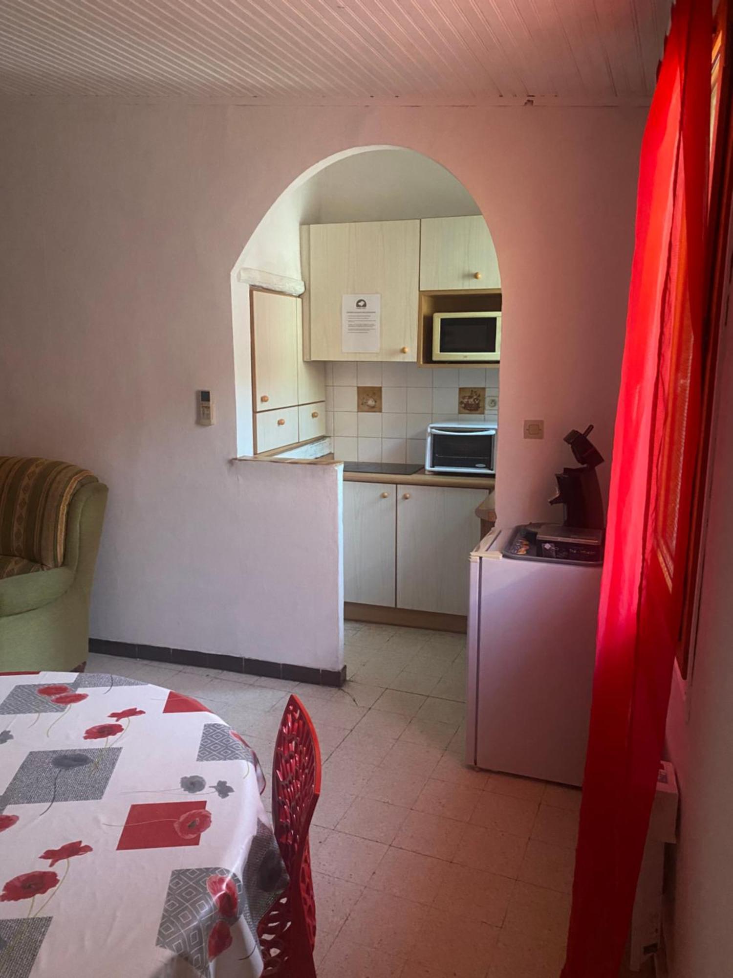 Maison De Ville Proche Mer, En Camargue Sur Le Chemin De Saint Jacques De Compostelle, Clim Reversible Vauvert Εξωτερικό φωτογραφία